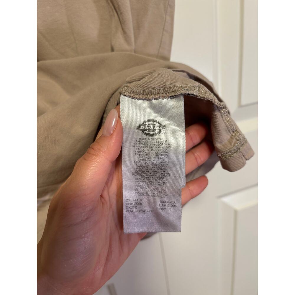 Dickies Logo T-Shirt Taupe Crew Neck Short Sleeve Size Medium - Picture 6 of 7